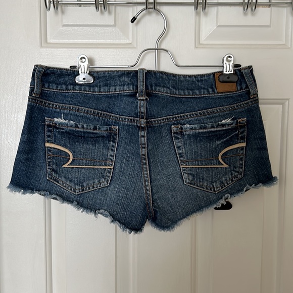 American Eagle cut off shorts size 8 - Picture 2 of 2